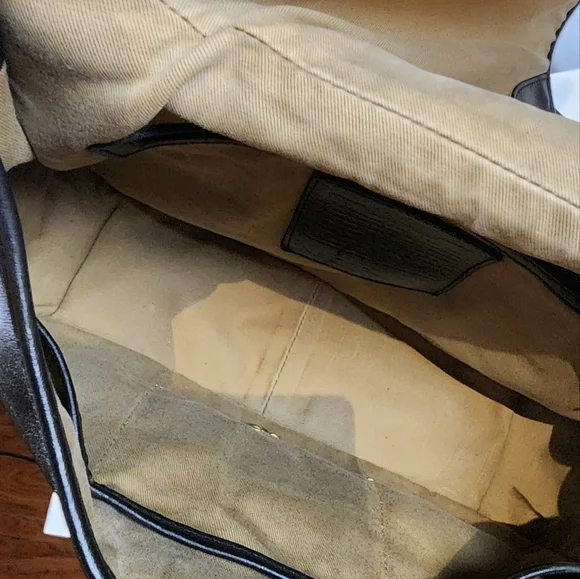 Vintage Coach Legacy Crescent #9718 - Picture 13 of 17